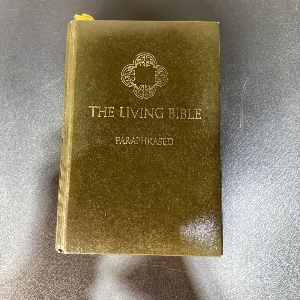 The Living Bible Paraphrased Tyndale Green Padded Hardcover Vintage 1970s